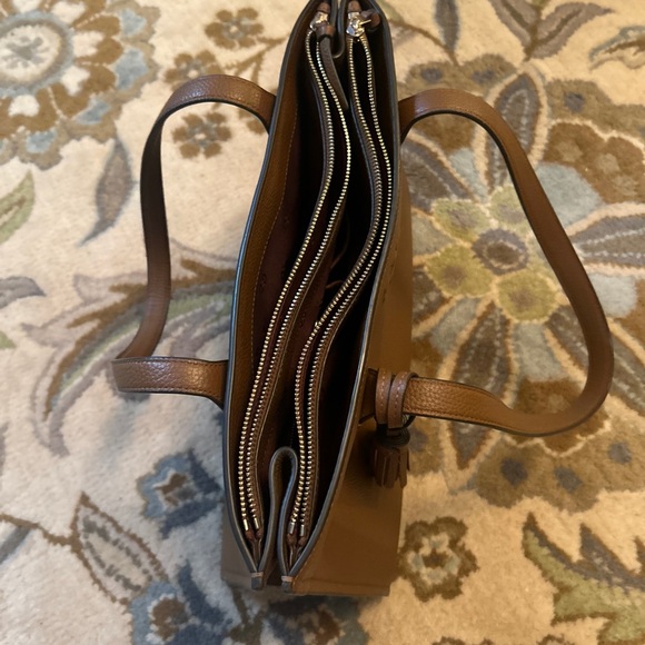 Tory Burch purse - Picture 3 of 4